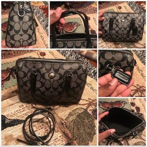 Black /Grey Mini Coach Peyton ! 😍😍